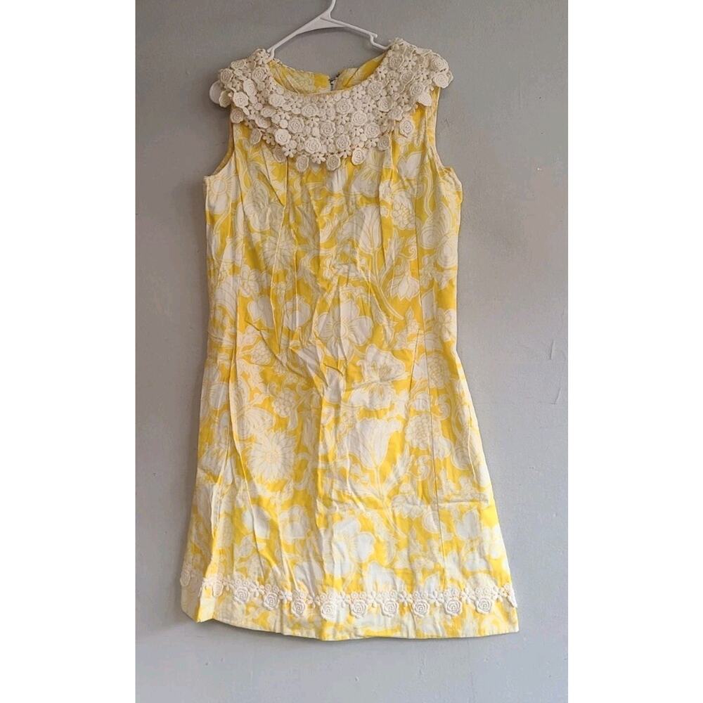 Vintage women's large 1970s A-line sleeveless dress handmade yellow white floral